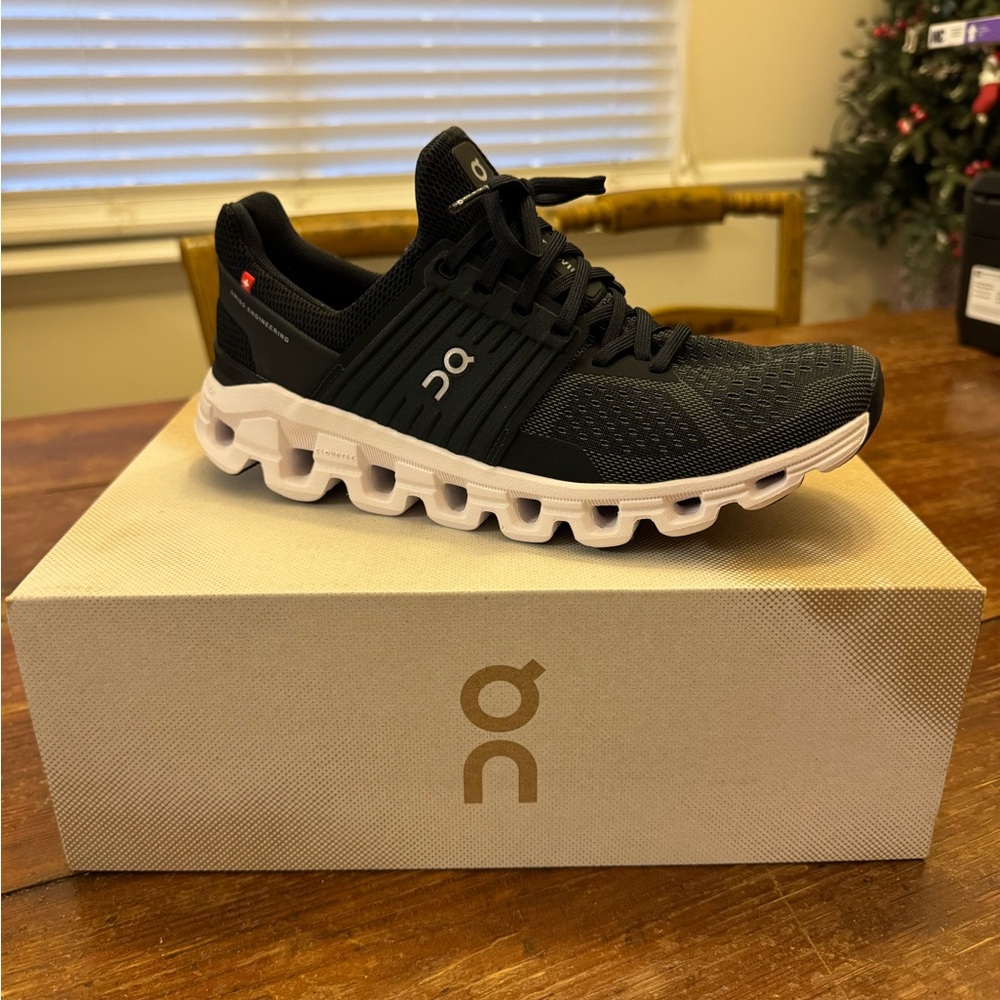 On Cloudswift Sneakers